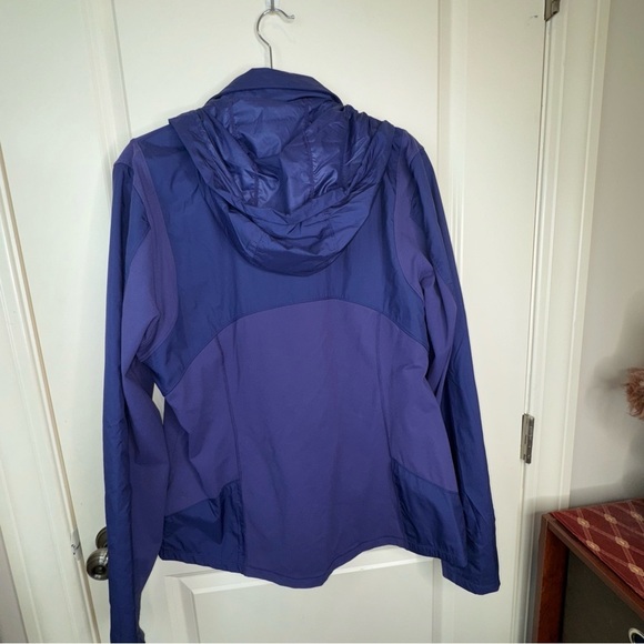 Kirkland Signature Woman’s Purple Activewear Jacket Sz XL - Picture 5 of 13